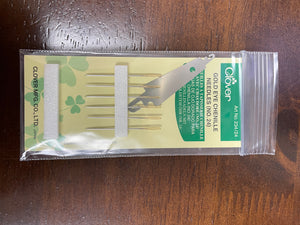 Clover Gold Eye Chenille Needles (NO. 24) with needle threader